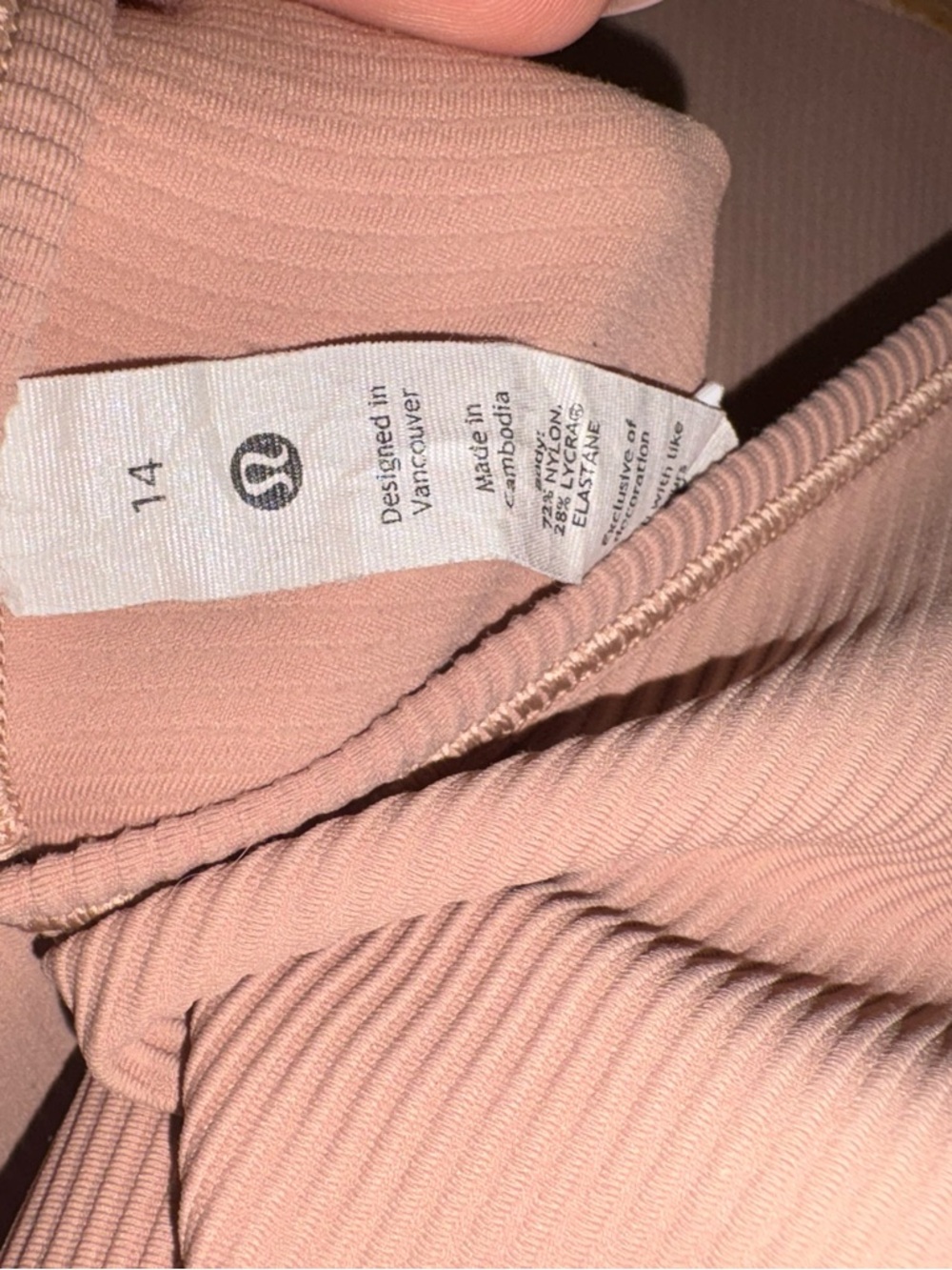 Lululemon Ribbed Cropped Tank Top - Picture 4 of 4